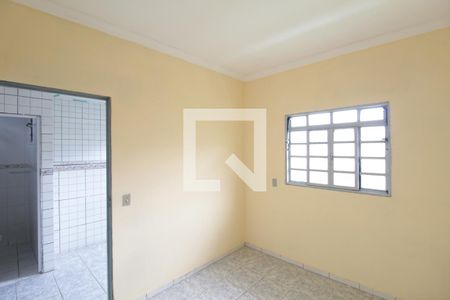 Quarto de kitnet/studio para alugar com 1 quarto, 40m² em Tupi B, Belo Horizonte