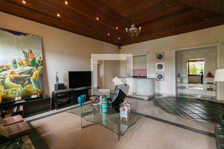 Casa de condomínio para alugar com 800m², 5 quartos e 6 vagas Casa de condomínio para alugar com 800m², 5 quartos e 6 vagasSala de TV 2