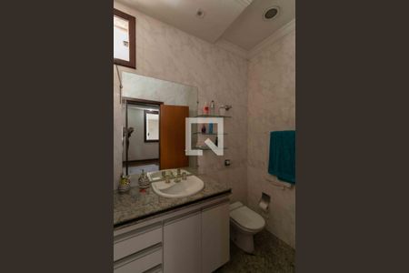 Casa de condomínio para alugar com 800m², 5 quartos e 6 vagas Casa de condomínio para alugar com 800m², 5 quartos e 6 vagasBanheiro Suite 3