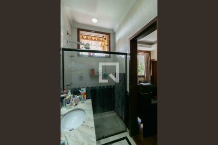 Casa de condomínio para alugar com 800m², 5 quartos e 6 vagas Casa de condomínio para alugar com 800m², 5 quartos e 6 vagasBanheiro Suite 4