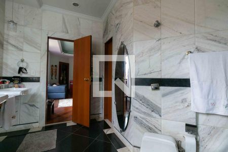 Casa de condomínio para alugar com 800m², 5 quartos e 6 vagas Casa de condomínio para alugar com 800m², 5 quartos e 6 vagasBanheiro Suite 2