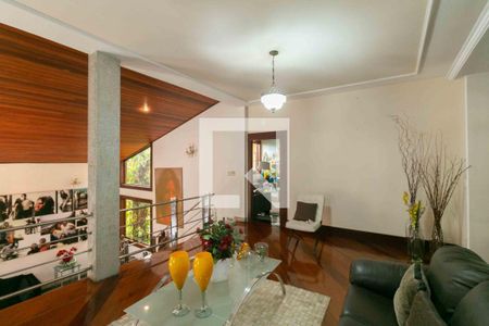 Casa de condomínio para alugar com 800m², 5 quartos e 6 vagas Casa de condomínio para alugar com 800m², 5 quartos e 6 vagasSala 3