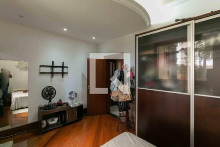 Casa de condomínio para alugar com 800m², 5 quartos e 6 vagas Casa de condomínio para alugar com 800m², 5 quartos e 6 vagasSuite 1