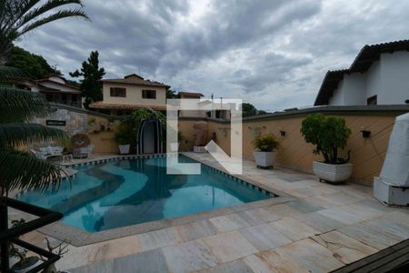 Casa de condomínio para alugar com 800m², 5 quartos e 6 vagas Casa de condomínio para alugar com 800m², 5 quartos e 6 vagasPiscina