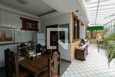 Casa de condomínio para alugar com 800m², 5 quartos e 6 vagas Casa de condomínio para alugar com 800m², 5 quartos e 6 vagasCozinha externa