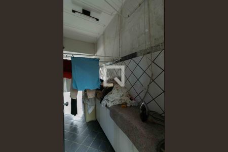 Casa de condomínio para alugar com 800m², 5 quartos e 6 vagas Casa de condomínio para alugar com 800m², 5 quartos e 6 vagasÁrea de Serviço