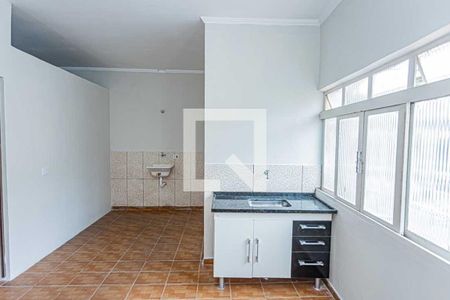 Sala, cozinha e área de serviço de apartamento para alugar com 1 quarto, 40m² em Jardim Maristela, São Paulo