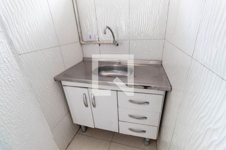 Cozinha de kitnet/studio para alugar com 1 quarto, 17m² em Brás, São Paulo