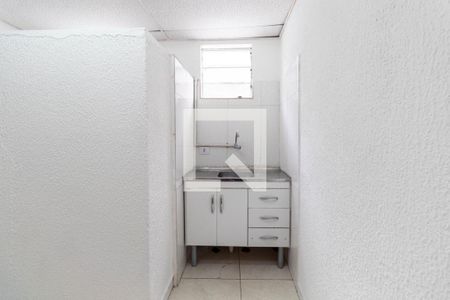 Cozinha de kitnet/studio para alugar com 1 quarto, 15m² em Brás, São Paulo