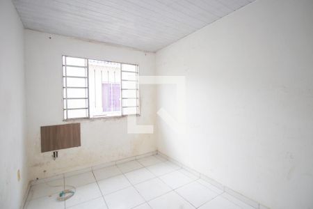 Quarto 2 de casa para alugar com 2 quartos, 55m² em Raul Veiga, São Gonçalo