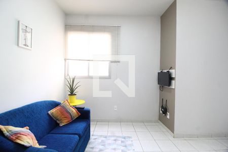 Sala de apartamento para alugar com 2 quartos, 58m² em Santa Mônica, Uberlândia