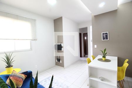 Sala de apartamento para alugar com 2 quartos, 58m² em Santa Mônica, Uberlândia