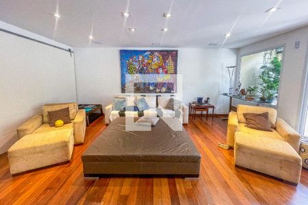 Sala de casa à venda com 4 quartos, 500m² em Sumaré, São Paulo