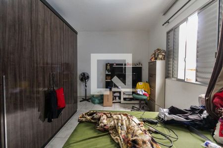 Suíte 1 de casa à venda com 2 quartos, 150m² em Vila Carmosina, São Paulo