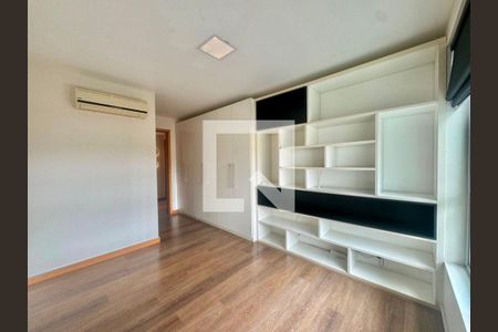 Apartamento à venda com 4 quartos, 150m² em Charitas, Niterói