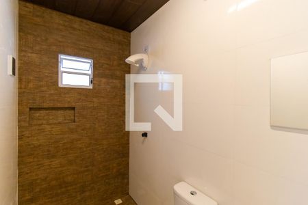 Banheiro de kitnet/studio para alugar com 1 quarto, 18m² em Alto Tarumã, Pinhais