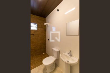 Banheiro de kitnet/studio para alugar com 1 quarto, 18m² em Alto Tarumã, Pinhais