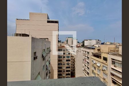 Sala vista de casa de condomínio à venda com 4 quartos, 188m² em Copacabana, Rio de Janeiro