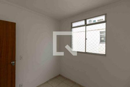 Quarto 1 de apartamento para alugar com 3 quartos, 62m² em Itapoã, Belo Horizonte