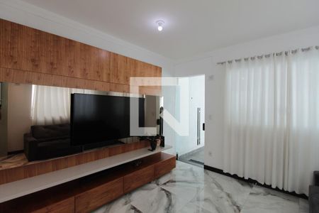 Sala de casa à venda com 3 quartos, 246m² em Santa Amelia, Belo Horizonte