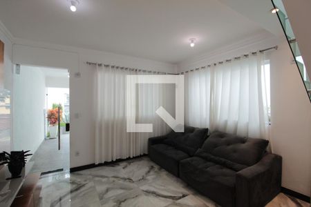 Sala de casa à venda com 3 quartos, 246m² em Santa Amelia, Belo Horizonte