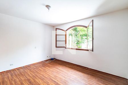 Quarto 01 de casa à venda com 3 quartos, 180m² em Vila Sonia, São Paulo