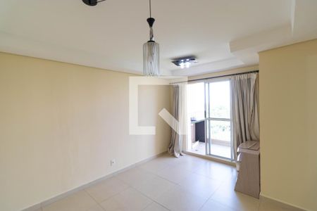 Sala de apartamento para alugar com 3 quartos, 62m² em Jardim Ipaussurama, Campinas