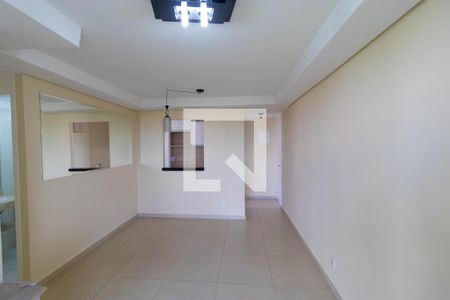 Sala de apartamento para alugar com 3 quartos, 62m² em Jardim Ipaussurama, Campinas