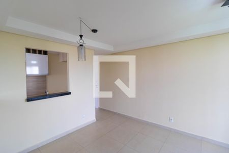 Sala de apartamento para alugar com 3 quartos, 62m² em Jardim Ipaussurama, Campinas