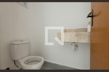 Lavabo de casa para alugar com 3 quartos, 140m² em Vila Camilópolis, Santo André