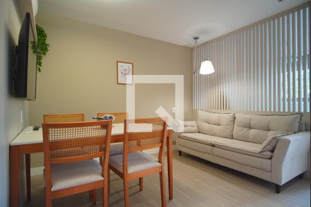 Sala de apartamento para alugar com 1 quarto, 40m² em Petrópolis, Porto Alegre