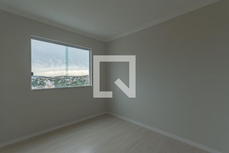 Quarto 1 de apartamento para alugar com 2 quartos, 60m² em Piratininga, Belo Horizonte