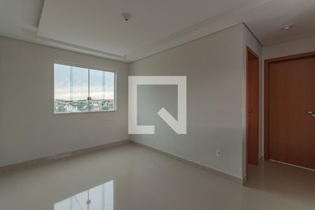 Sala de apartamento para alugar com 2 quartos, 60m² em Piratininga, Belo Horizonte