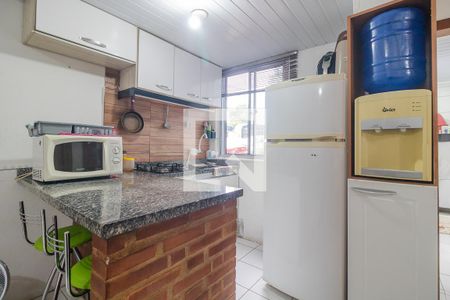 Cozinha de apartamento para alugar com 2 quartos, 47m² em Campo Novo, Porto Alegre