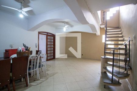 Sala de casa para alugar com 3 quartos, 220m² em Vila Haro, Sorocaba