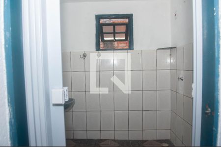 Banheiro de casa para alugar com 1 quarto, 60m² em Jardim Luciana, Itaquaquecetuba