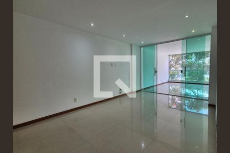 Sala de apartamento para alugar com 3 quartos, 90m² em Recreio dos Bandeirantes, Rio de Janeiro