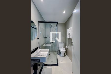 Banheiro de kitnet/studio à venda com 1 quarto, 26m² em Vila Mariana, São Paulo