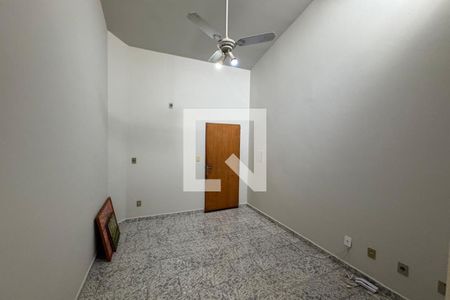 Sala - Dormitório de kitnet/studio para alugar com 1 quarto, 25m² em Jardim Sumare, Ribeirão Preto