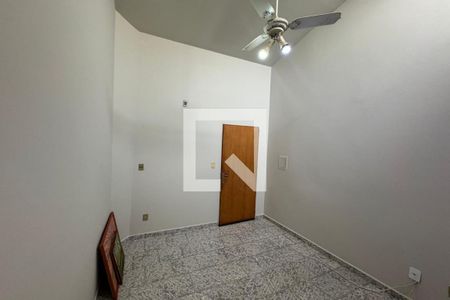 Sala - Dormitório de kitnet/studio para alugar com 1 quarto, 25m² em Jardim Sumare, Ribeirão Preto