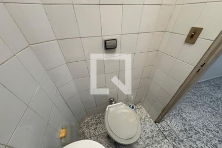 Banheiro Social de kitnet/studio para alugar com 1 quarto, 25m² em Jardim Sumare, Ribeirão Preto