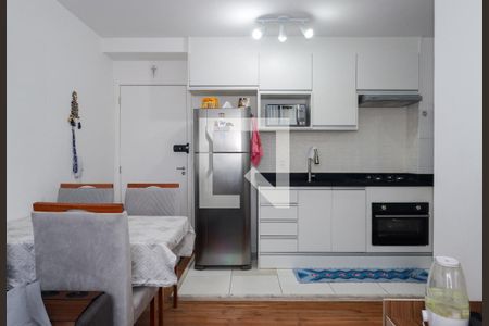 Sala de apartamento para alugar com 2 quartos, 42m² em Paraíso do Morumbi, São Paulo