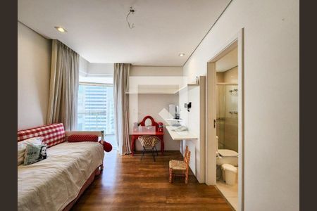 Apartamento à venda com 3 quartos, 262m² em Vila Nova Conceição, São Paulo