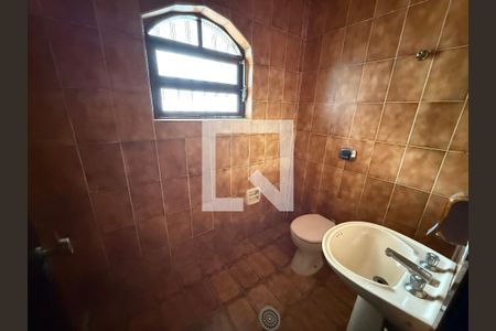 Lavabo de casa para alugar com 4 quartos, 168m² em Vila Costa, Suzano