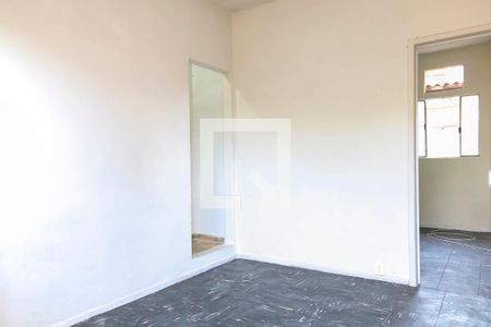 Sala de apartamento para alugar com 1 quarto, 25m² em Encantado, Rio de Janeiro