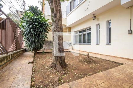 Casa à venda com 274m², 5 quartos e 4 vagas Casa à venda com 274m², 5 quartos e 4 vagasJardim