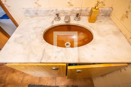 Casa à venda com 274m², 5 quartos e 4 vagas Casa à venda com 274m², 5 quartos e 4 vagasBanheiro 3