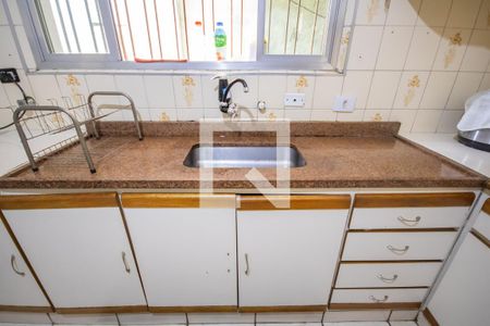 Casa à venda com 274m², 5 quartos e 4 vagas Casa à venda com 274m², 5 quartos e 4 vagasCozinha