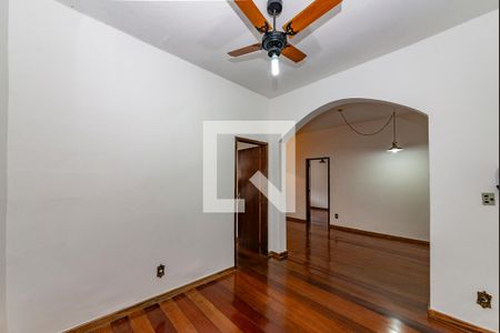 Sala 1 de casa para alugar com 2 quartos, 90m² em Aparecida, Belo Horizonte