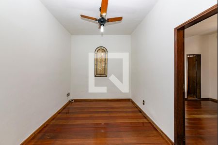 Sala 1 de casa para alugar com 2 quartos, 90m² em Aparecida, Belo Horizonte